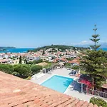 Hill Lofos Hotel